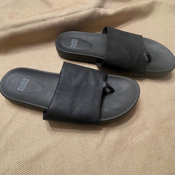 EILEEN FISHER Black leather Slide, Size 7, Good condition - Picture 6 of 9